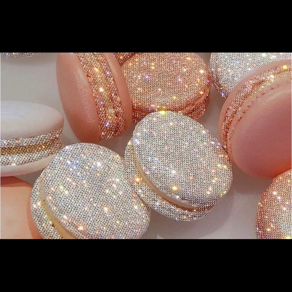 Meet your Posher, Julie